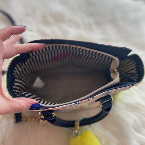 Betsey Johnson Blue, White, Yellow & Pink Tropical Purse w/ Removable Straps - Picture 11 of 16